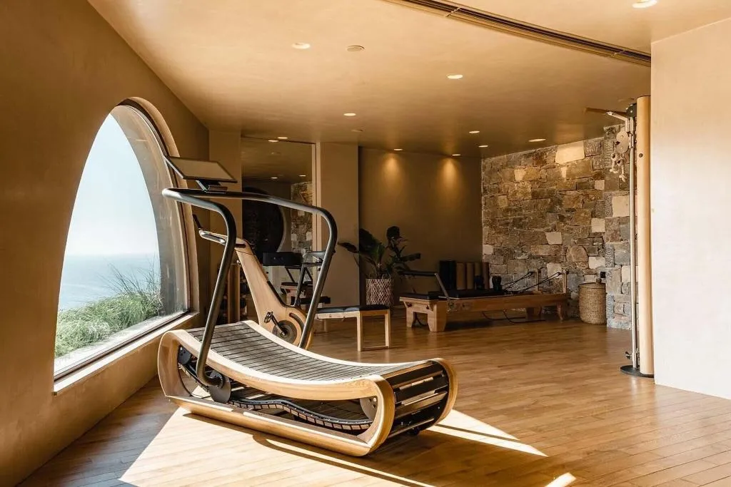 Sports and Entertainment, Acro Wellness Suites - Adults Only, Crete