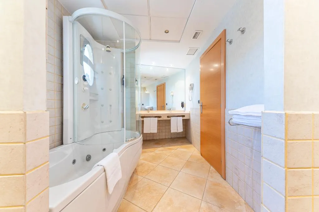 Room, Rober Palas, Costa Blanca