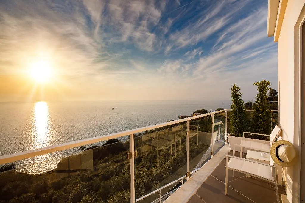 JUNIOR SUITE STANDARD Room, Villa Fiorella Art Hotel, Naples