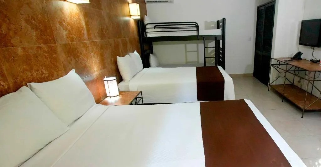 FAMILY ROOM TWO DOUBLE BEDS Room, Tukan Hotel Playa del Carmen, Playa Del Carmen