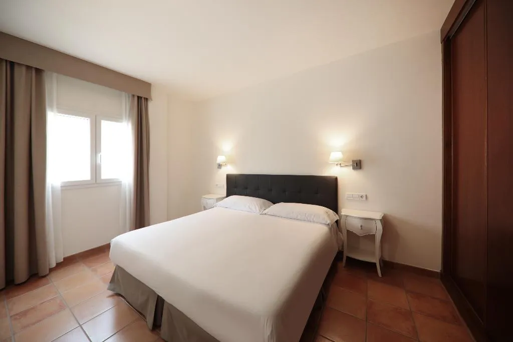 APARTMENT TWO BEDROOMS Room, La Pérgola, Majorca