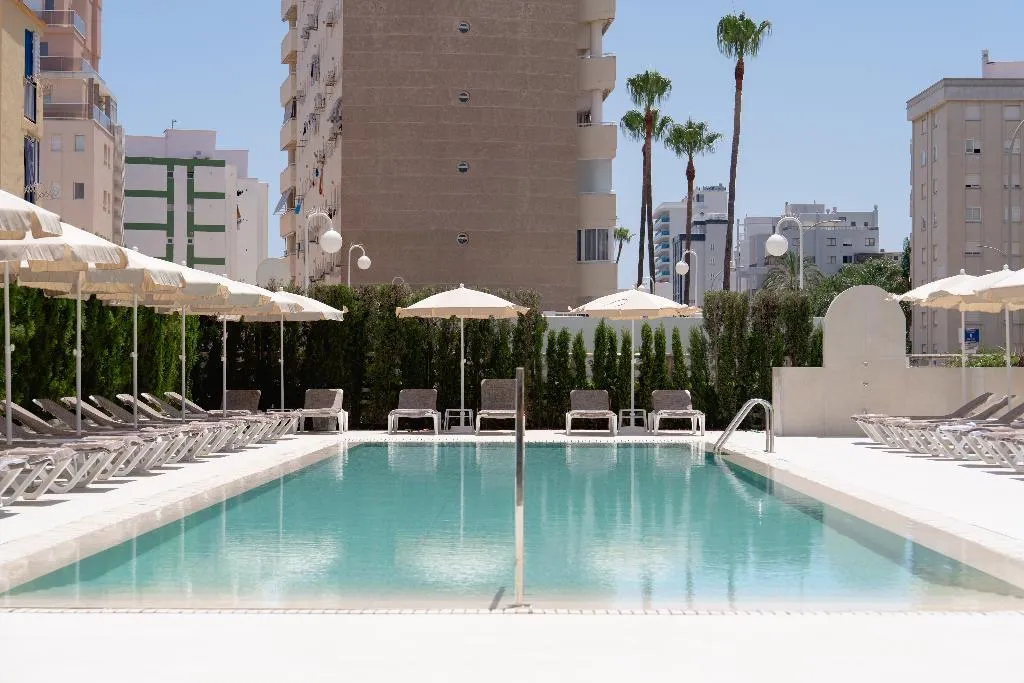 Pool, RH Arena, Valencia