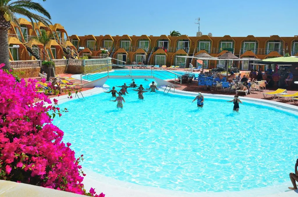 Sports and Entertainment, La Piramide, Fuerteventura