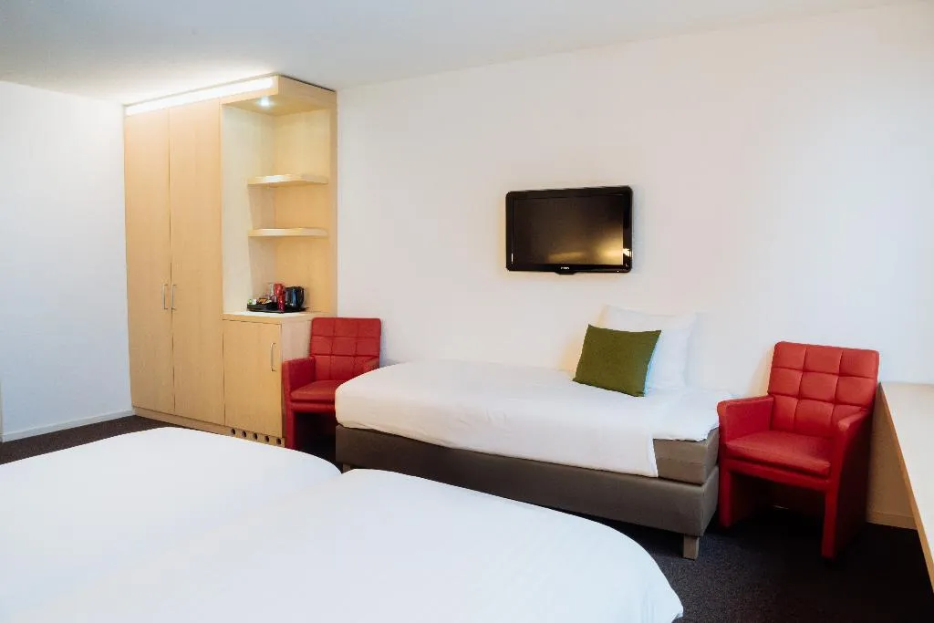 TRIPLE STANDARD Room, Hotel Casa Amsterdam, Amsterdam