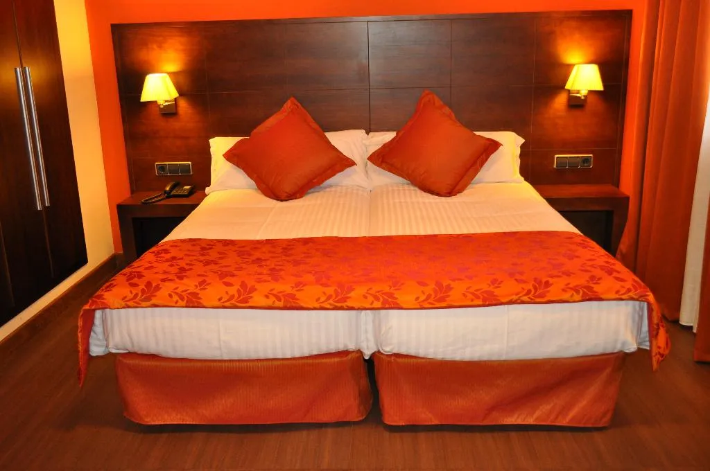 DOUBLE SINGLE USE STANDARD Room, Solineu, Costa Brava