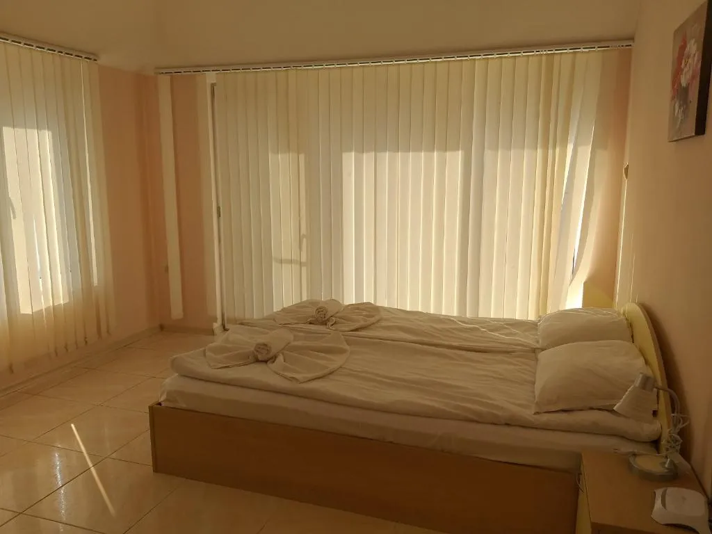 APARTMENT TWO BEDROOMS Room, Perla Apartments, Bourgas