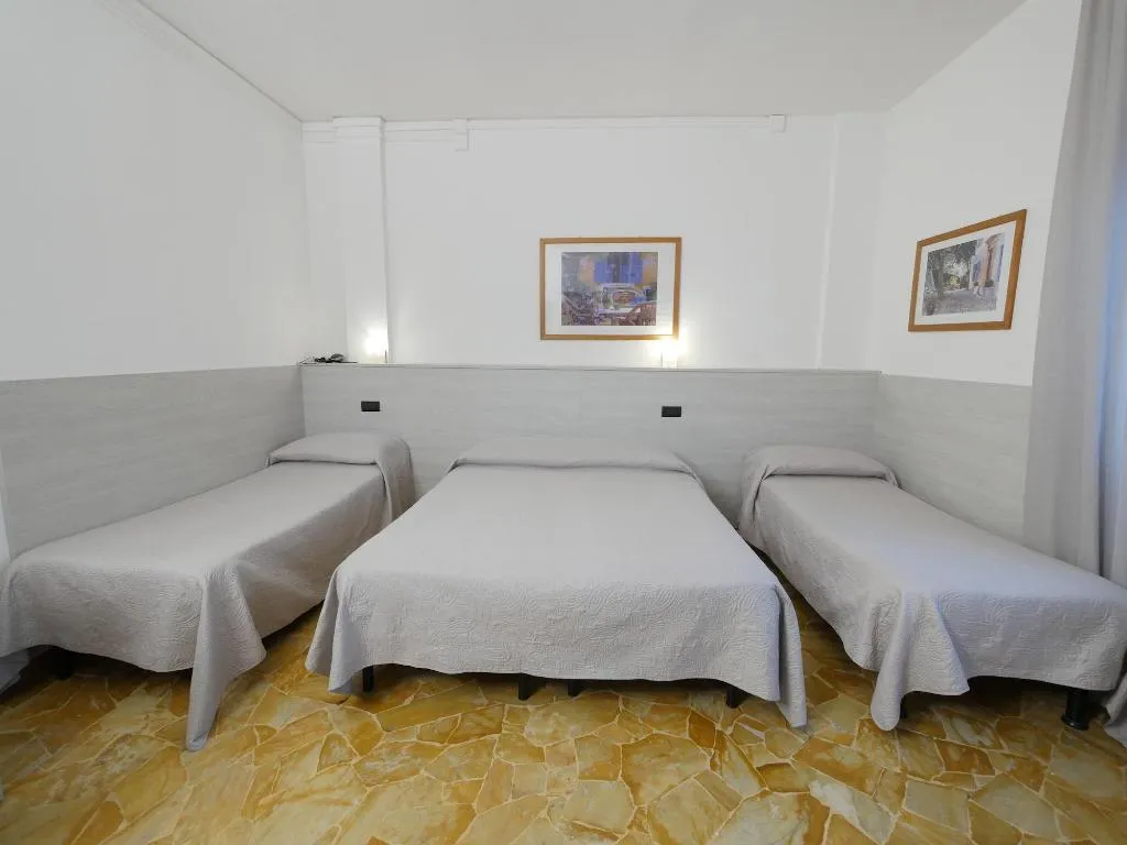 Room, Florence House Careggi, Florence
