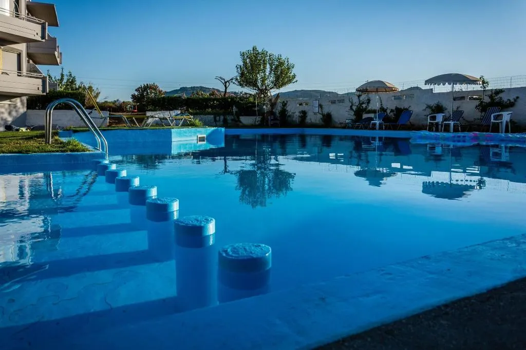 Sports and Entertainment, Nereides, Crete