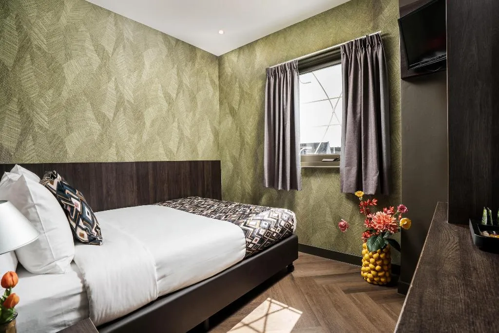 DOUBLE ECONOMY Room, Hotel Damsquare, Amsterdam