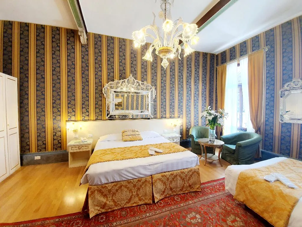 QUADRUPLE SUPERIOR Room, Corte dei Greci, Venice