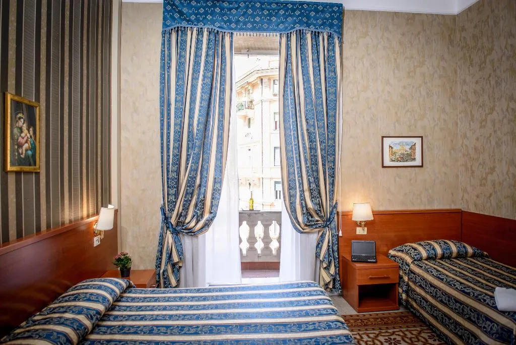TRIPLE STANDARD Room, Emmaus, Rome