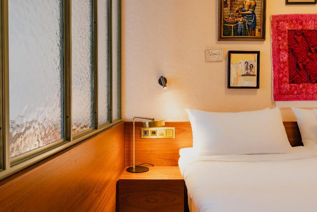 Double or Twin DELUXE Room, Hotel Mercier, Amsterdam