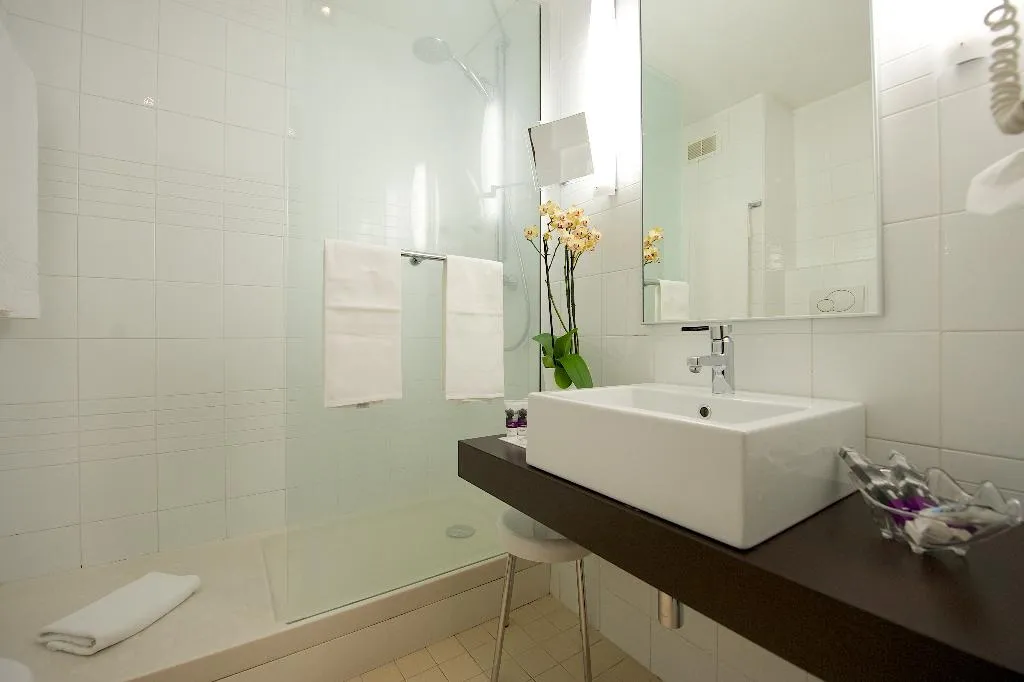 Double or Twin STANDARD Room, Mercure Napoli Centro Angioino, Naples