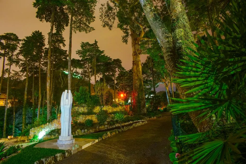 Sports and Entertainment, Sintra Marmoris Palace, Lisbon