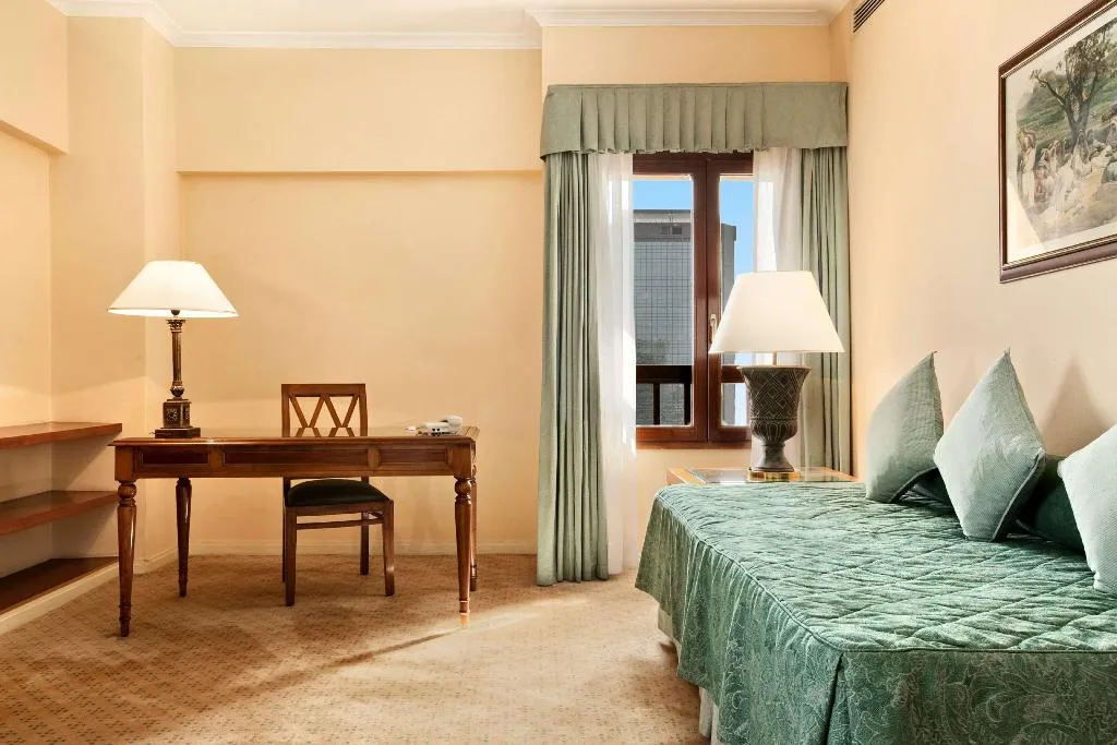 Room, Cairo World Trade Center Hotel & Residences, Cairo