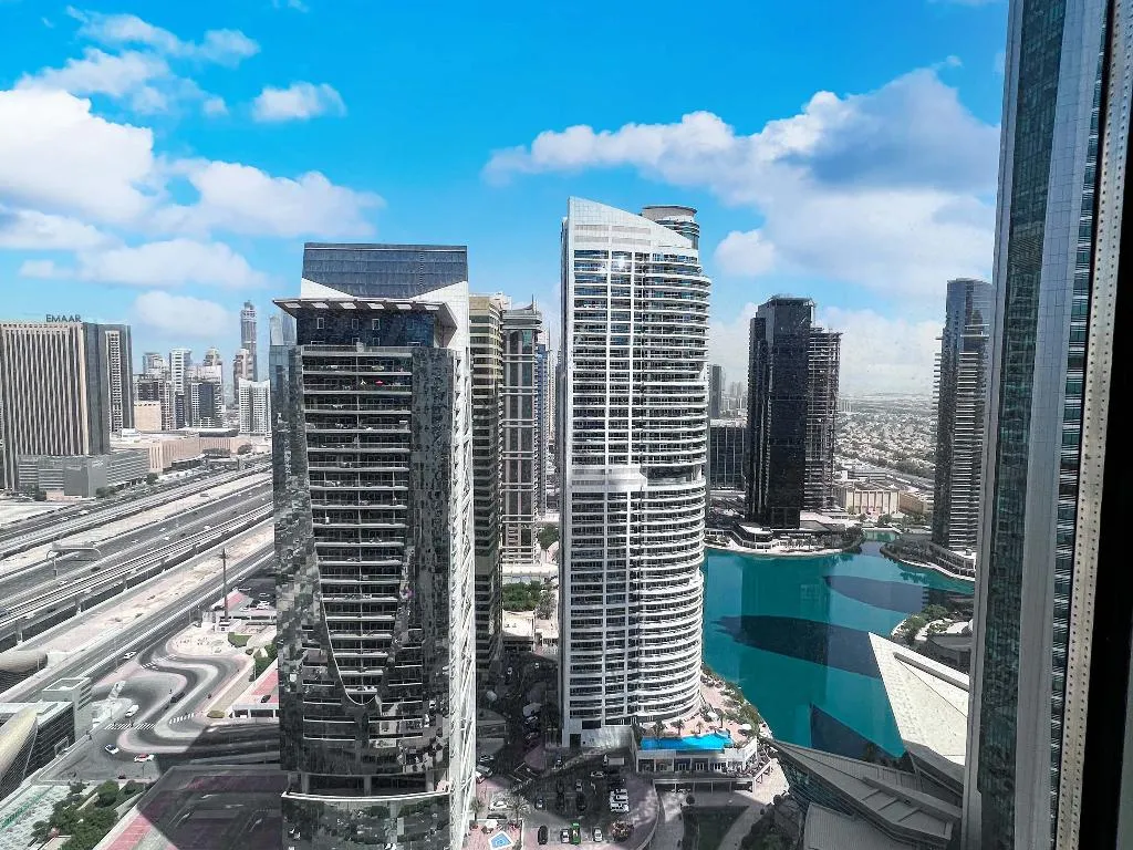 STUDIO BUSINESS Room, Goldcrest Executive, Dubai