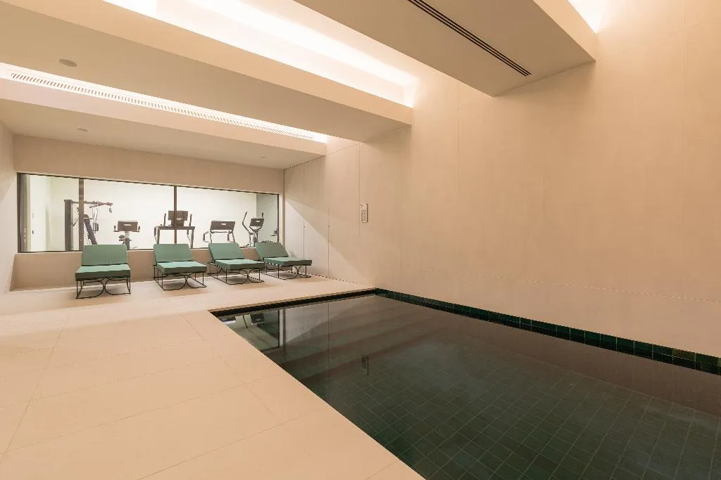 Pool, Luster Hotel, Lisbon