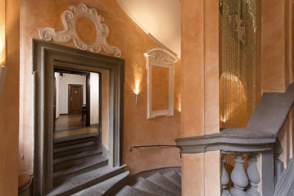 Lobby, Teatro Pace 33, Rome