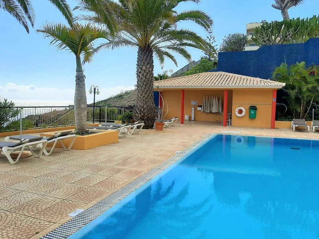 Pool, Cais da Oliveira, Madeira