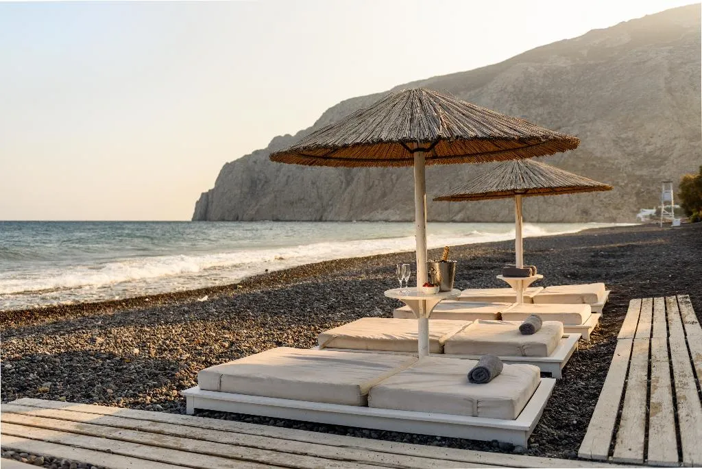 General view, Alesahne Beach, Santorini
