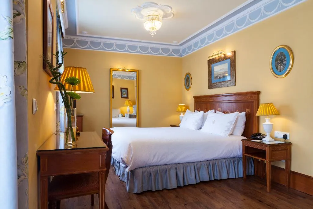 Room, Inglaterra, Seville