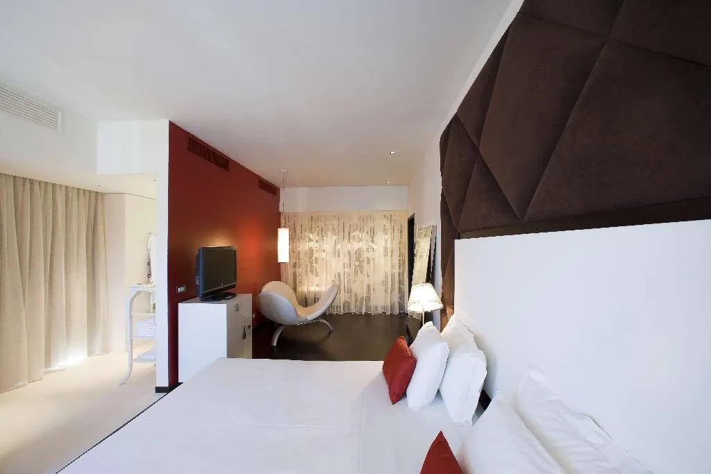 Room, nhow Milano, Milan