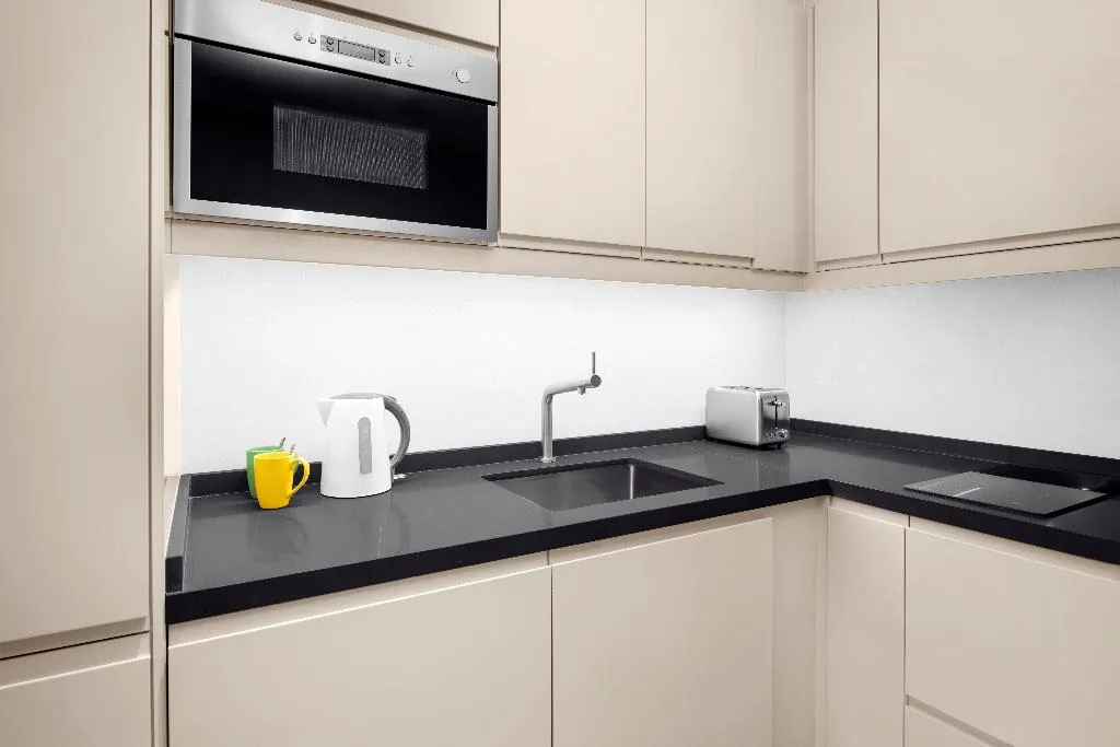 DOUBLE WITH KITCHENETTE Room, Holiday Inn & Suites Dubai Festival City, Dubai