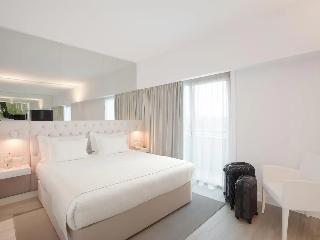 FAMILY ROOM PREMIUM Room, Lutecia Smart Design Hotel, Lisbon
