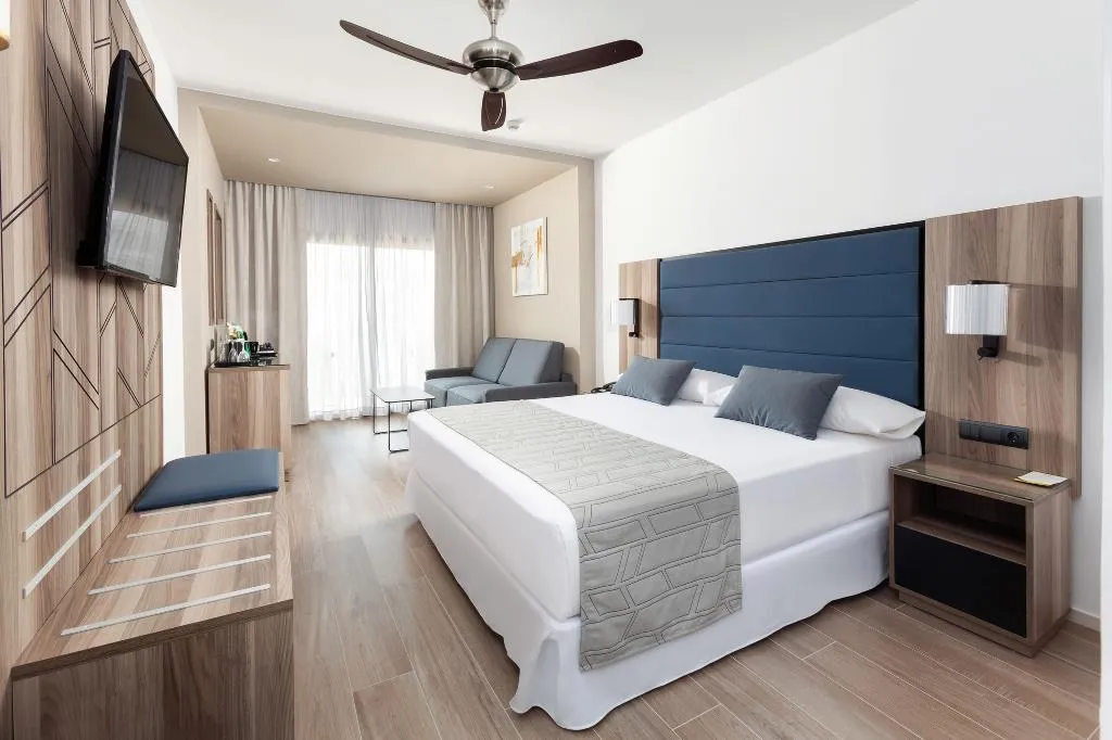 Double or Twin SIDE SEA VIEW Room, Hotel Riu Palace Oasis, Gran Canaria