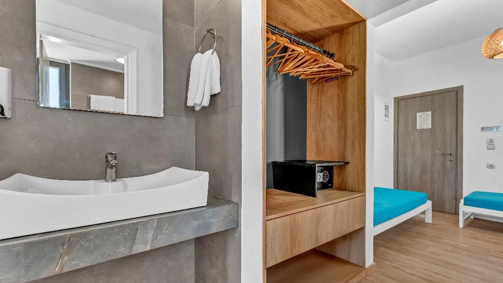 FAMILY ROOM SEA VIEW ONE BEDROOM Room, Sunset Beach Hotel, Crete