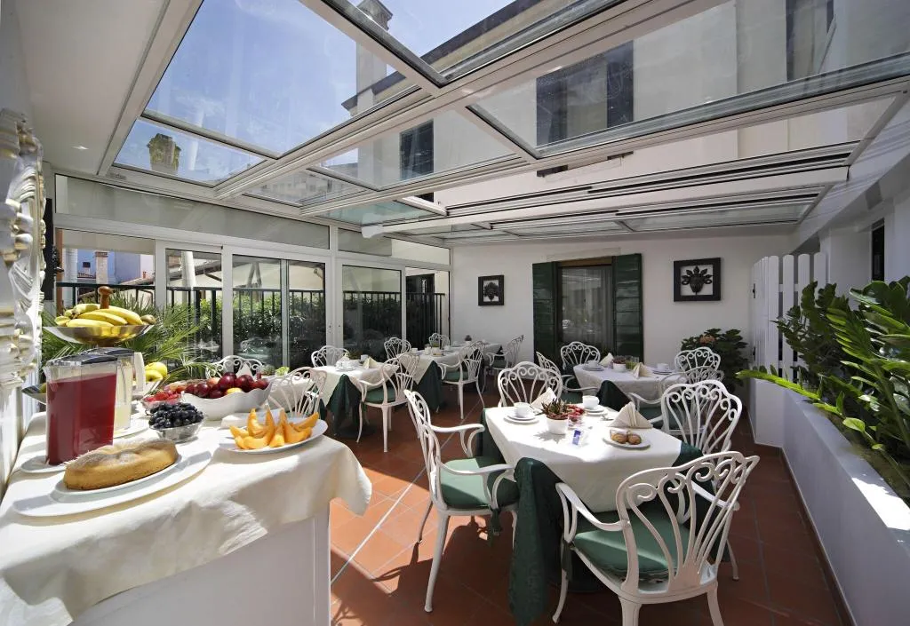 General view, Hotel Al Vivit, Venice