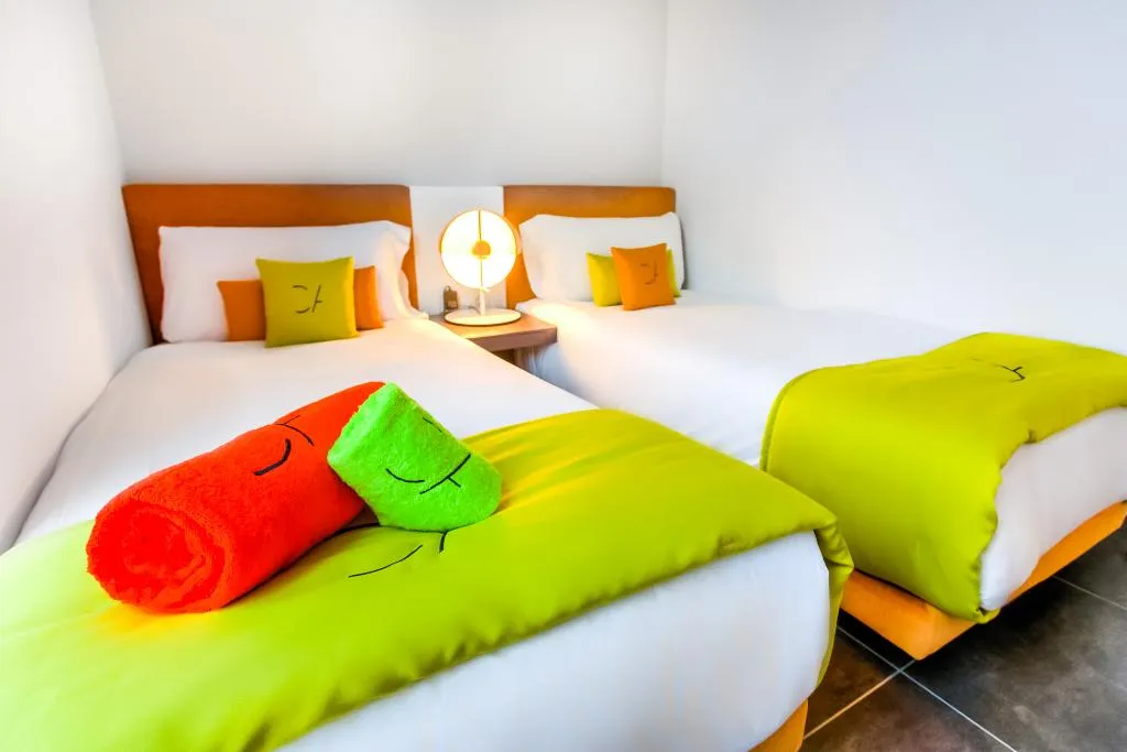 APARTMENT CAPACITY 5 TWO BEDROOMS Room, Cosmo Apartments Sants, Barcelona