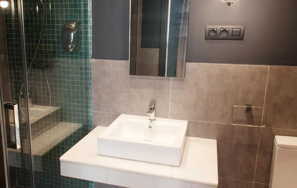 STUDIO CAPACITY 2 Room, Be Mate Málaga Soho, Costa Del Sol
