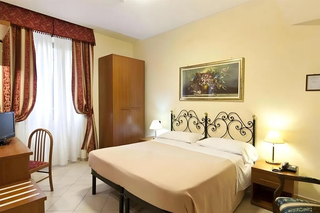 Room, Stromboli, Rome