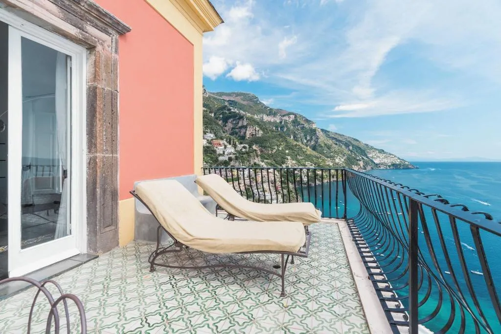 SUITE SEA VIEW KING BED Room, Villa Magia, Naples