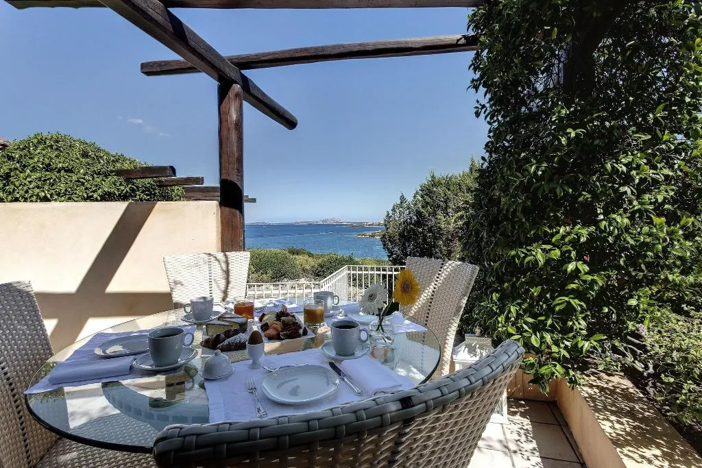Terrace, L'Ea Bianca Luxury Resort, Olbia