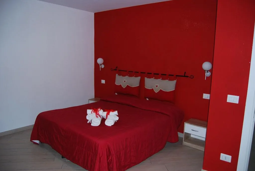 Room, Sorrento Deluxe B B, Naples