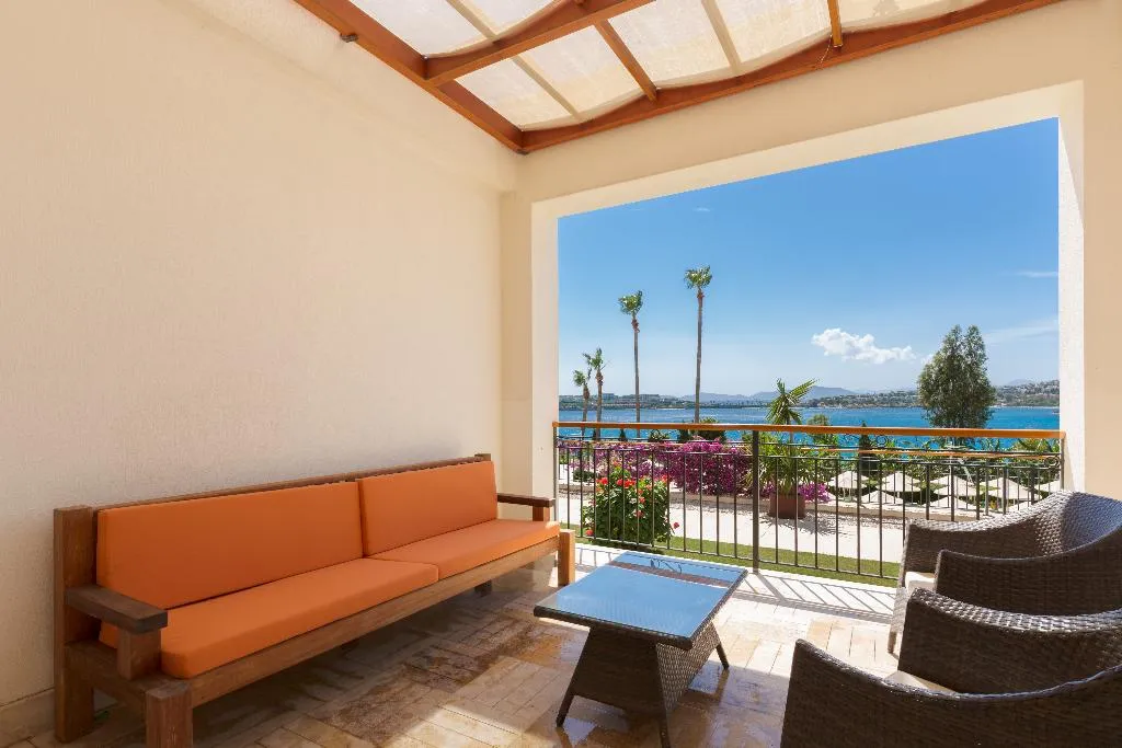 JUNIOR SUITE SEA VIEW Room, Kefaluka Resort, Bodrum