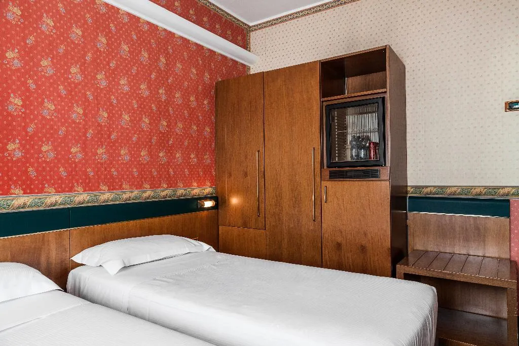 TWIN STANDARD Room, Hotel Des Etrangers, Milan