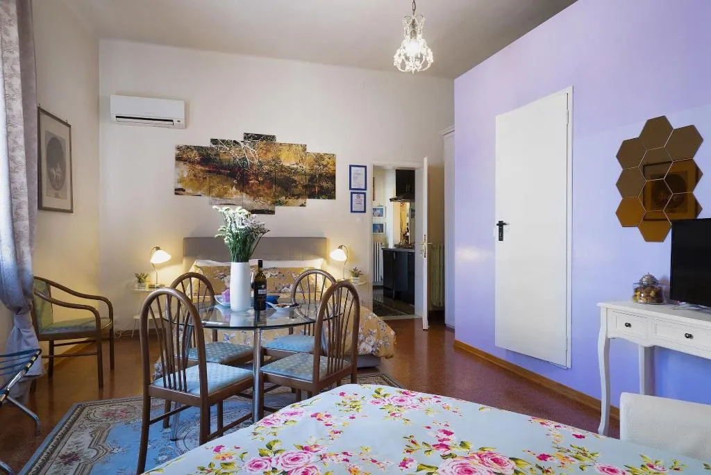 Room, 1900 Artevita, Florence