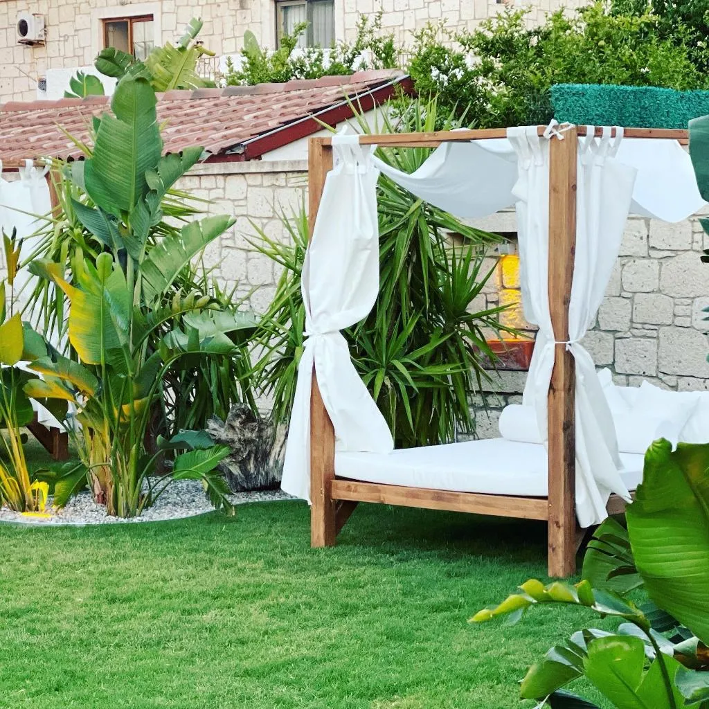 General view, Triangulo Hotel, Izmir