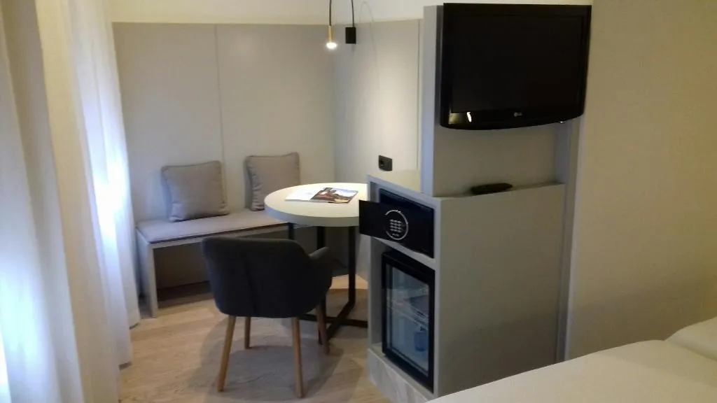 Double or Twin SUPERIOR Room, Peninsular, Costa Brava