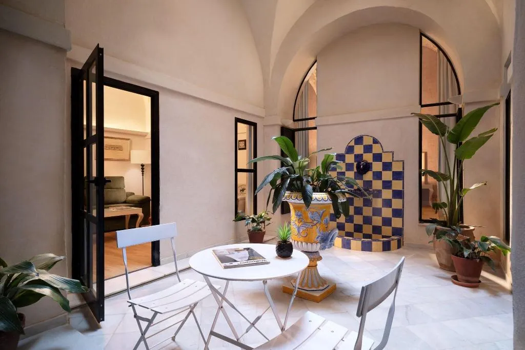 Room, Los Seises By Fontecruz, Seville