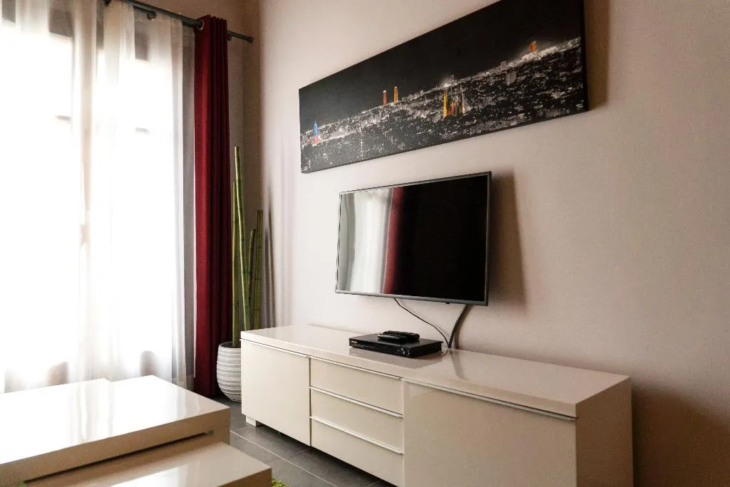 APARTMENT CAPACITY 2 TWO BEDROOMS Room, Dailyflats Raval, Barcelona