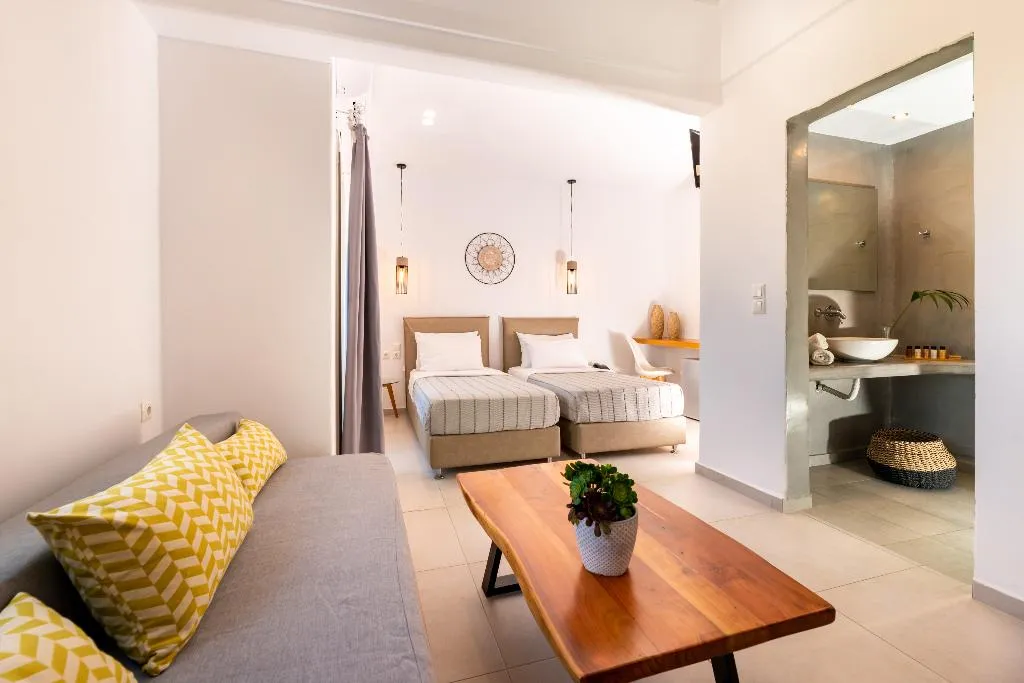 DOUBLE SUPERIOR Room, Kalisperis, Santorini