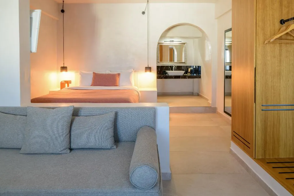 TRIPLE ONE BEDROOM ONE BATHROOM Room, Andromeda Villas, Santorini