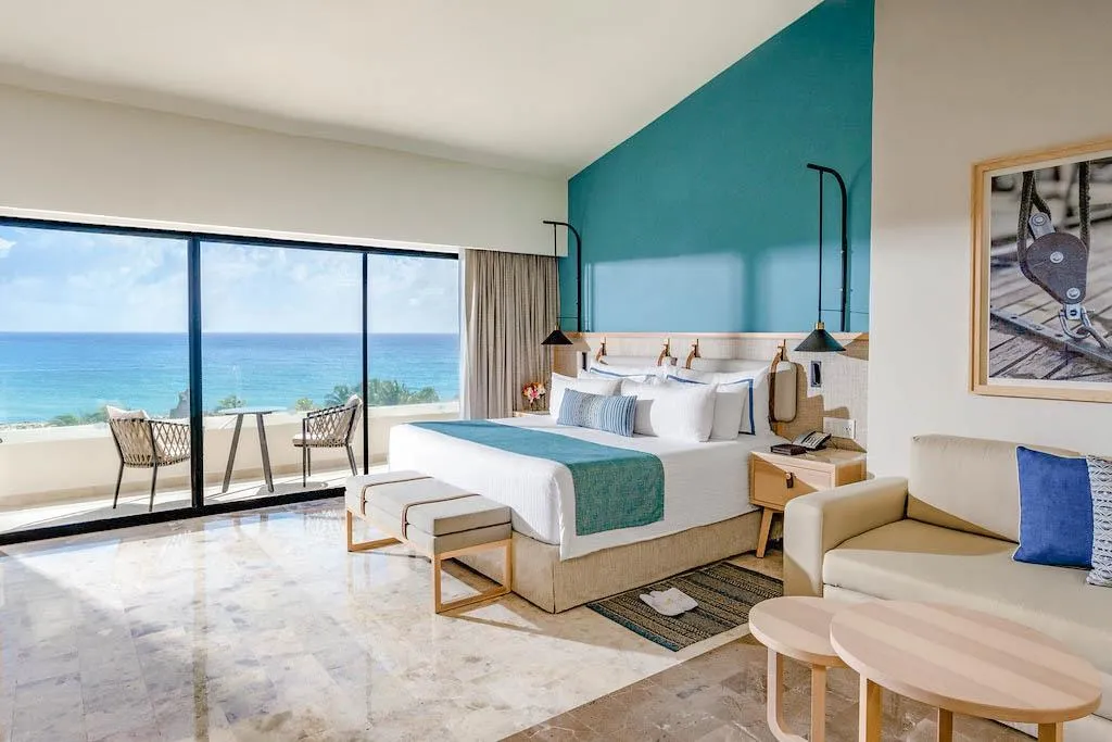SUITE SUPERIOR OCEAN FRONT Room, Dreams Aventuras Riviera Maya All Inclusive, Cancun Area