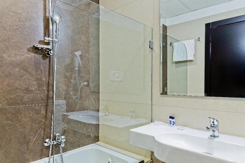 DOUBLE SUPERIOR Room, Mediterranea Hotel and Convention Center, Naples
