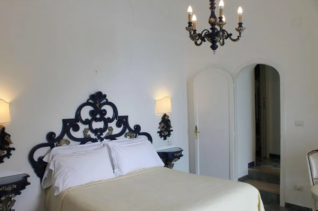 Room, Hotel Reginella Positano, Naples