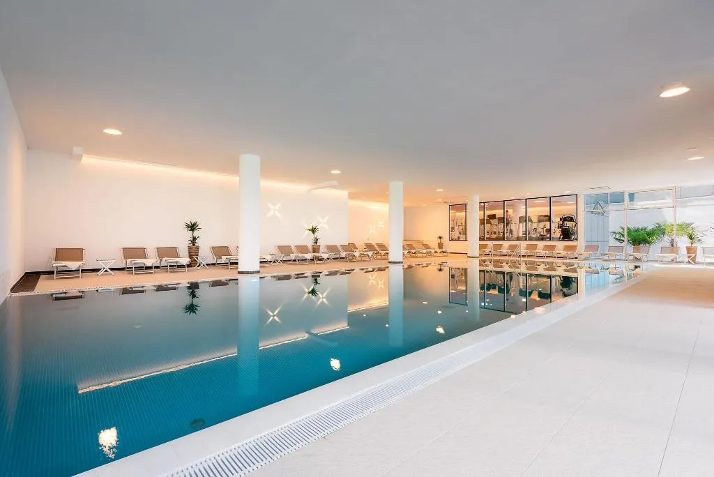 Pool, Olympia Sky, Split